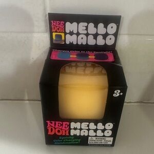 Needoh Mello Mallo Color-Changing Yellow Squishy Toy